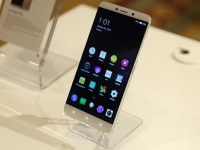 LeEco       Qualcomm Snapdragon 823 SoC