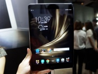 ASUS  9.7-  ZenPad 3S 10  USB Type-C