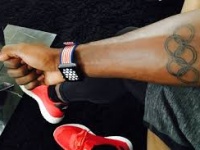 Apple      Apple Watch