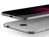 UMi   UMi Plus       Awinic