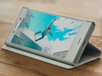 Sony Mobile       Xperia X Compact  