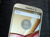          Moto M
