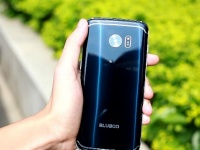 Bluboo    Edge     Dual   