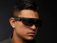 CES 2017:   - ODG R-8  R-9 c Snapdragon 835 SoC