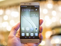 Huawei Consumer Business Group      2016 