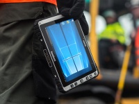 Handheld Algiz 8X      Windows 10