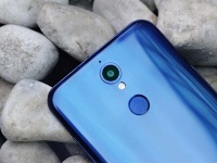  Ivvi K5  Snapdragon 835 SoC, 4    128  