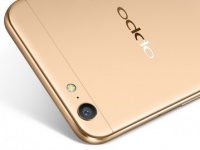  8- Oppo A77  Full HD   16 -