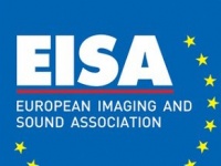 Sony     7  EISA 2017