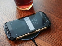 iPhone 8    ,      DOOGEE S60