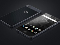  BlackBerry Motion  