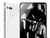  Essential Phone   