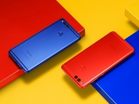 Huawei представила ярко-красный смартфон Honor 7X
