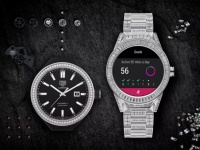   TAG Heuer Connected Modular 45 Full Diamond ,  Bentley Bentayga