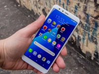   ASUS Zenfone Max Plus   Smartphone.ua!