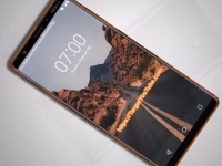  Nokia 7 Plus    