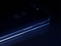 OnePlus  OnePlus 6   OnePlus 5T