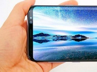  Samsung Galaxy S10    