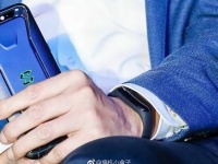 Xiaomi      : Mi7  Mi Band 3?