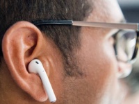 Apple  AirPods 2       