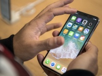     iPhone     699 ,  Morgan Stanley