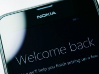   Nokia    PureDisplay