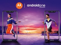   Motorola One  One Powe
