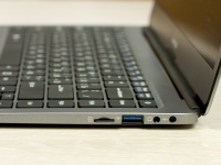    Prestigio Smartbook 133S:   