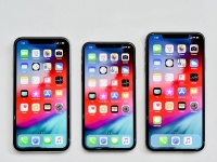 iPhone XS  iPhone XS Max  ,  iPhone X  iPhone 8