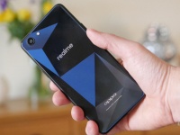    SoC MediaTek Helio P70    Realme