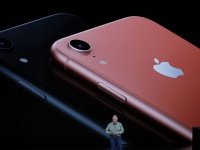Apple     iPhone XR -  