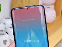  :  Samsung Galaxy S10   Infinity-O