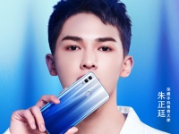   Honor 10 Lite (Youth Edition)