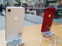 SMARTlife: 10      Apple iPhone XR   