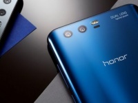  Honor 11   Xiaomi Mi 9