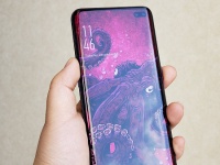    Samsung Galaxy S10+    