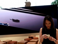 Apple       iPhone  1  