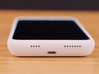 Apple    ,   Smart Battery Case