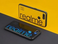 Realme готовит два новых смартфона