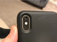    .  iPhone XS  XS Max  