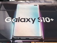  Samsung Galaxy S10+   