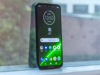 Motorola Moto G7 Plus  300         