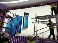  :   Huawei Mate X      MWC 2019