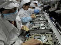     .    iPhone     Foxconn