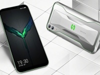  12     Full HD+:   Xiaomi Black Shark 2
