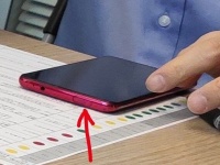  :  Redmi  Snapdragon 855,  3,5     