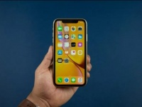 Qualcomm  Apple         iPhone