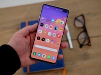   Samsung Galaxy S10 Plus