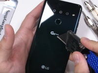  .   JerryRigEverything ,   LG G8    