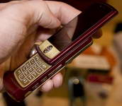 LG Shine Iron Man Edition